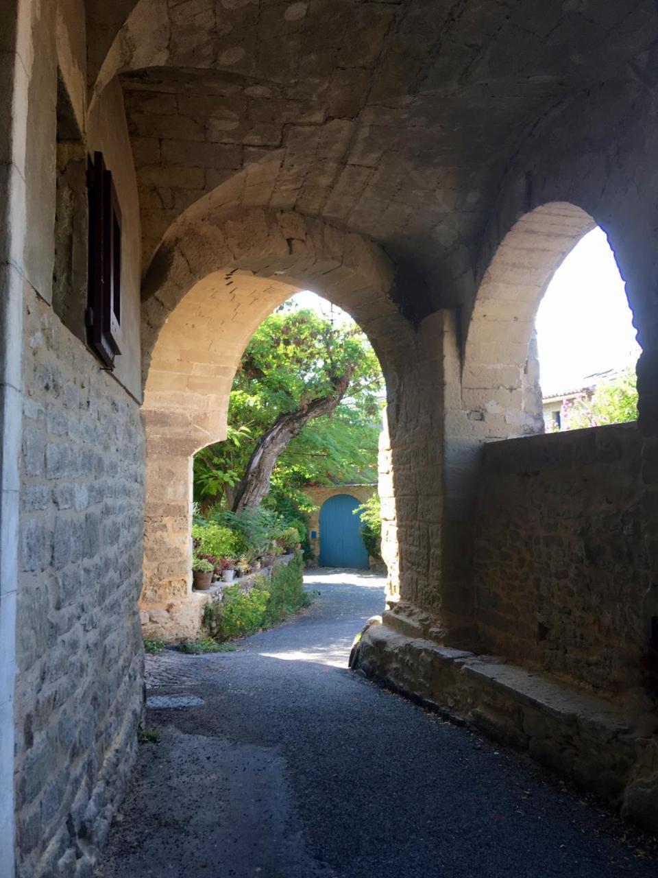 Bed and Breakfast Monte Arena Montaren-et-Saint-Médiers Exterior foto